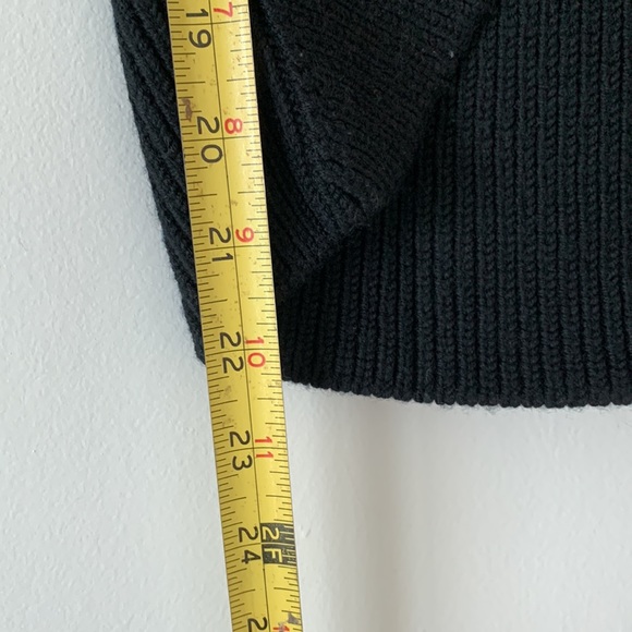 Les Copains black cropped sweater size medium - Picture 7 of 10